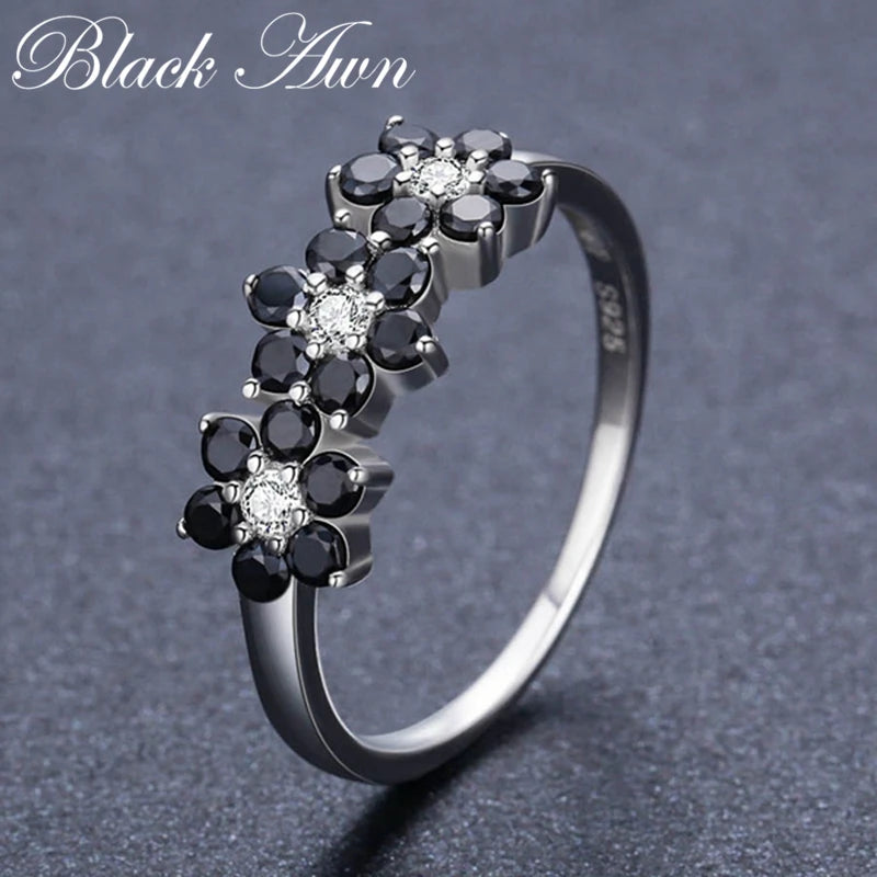 2024 New Cute Silver Color Jewelry Flower Bague Black Spinel Wedding Rings for Women Girl Party Gift